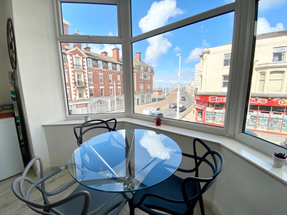 Princess Theatre Beach View Apartments By Blackpool Service Apartments Buitenkant foto